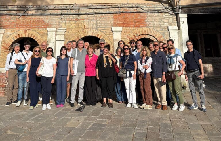 A Venezia: una visita culturale tra leggende, calli nascoste e spirito di comunità